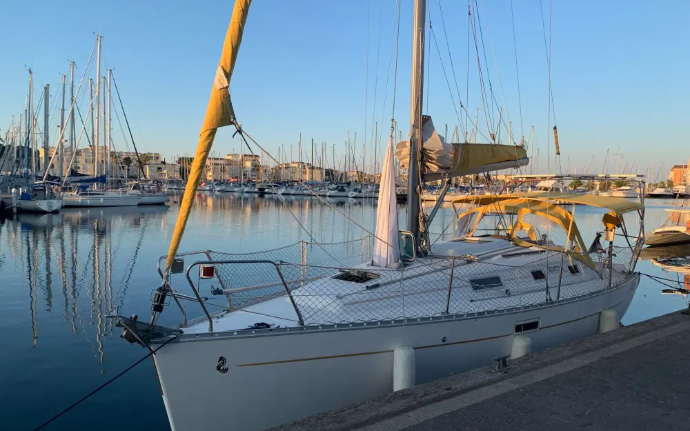 slider 1 Beneteau Oceanis 311 Clipper - null