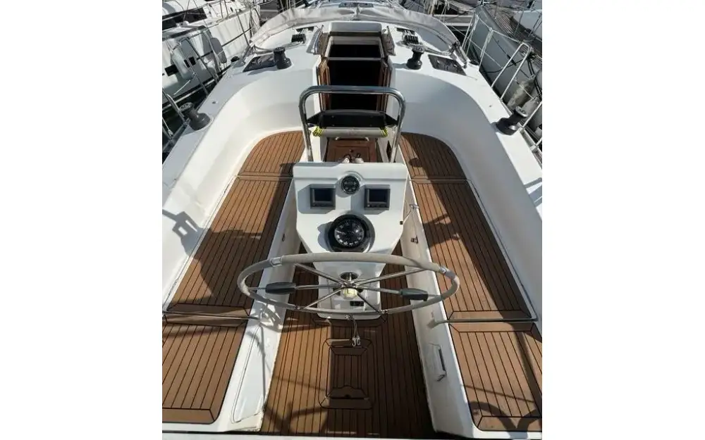 slider 9 Bavaria Cruiser 36