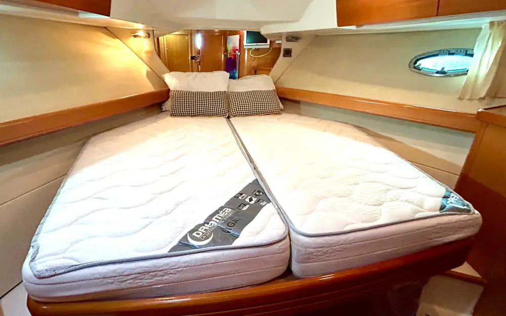 slider 16 Beneteau Flyer 12