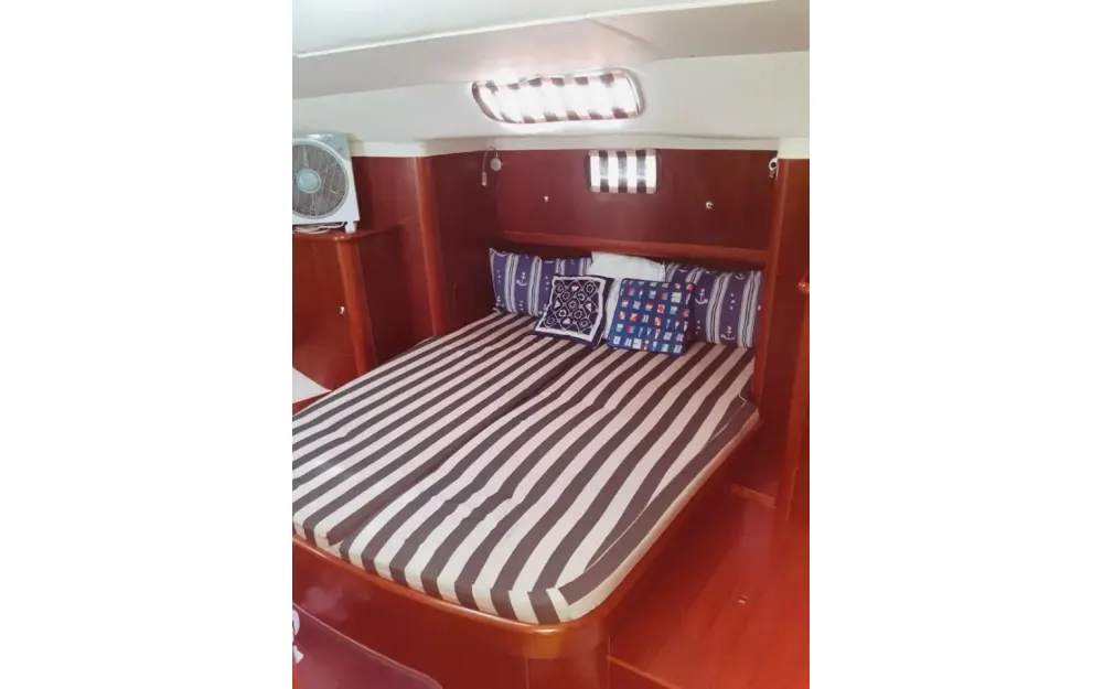 slider 10 Beneteau Oceanis 40 CC