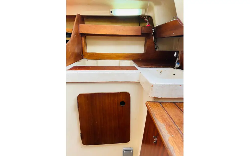 slider 8 Sloop  Neptune trident 