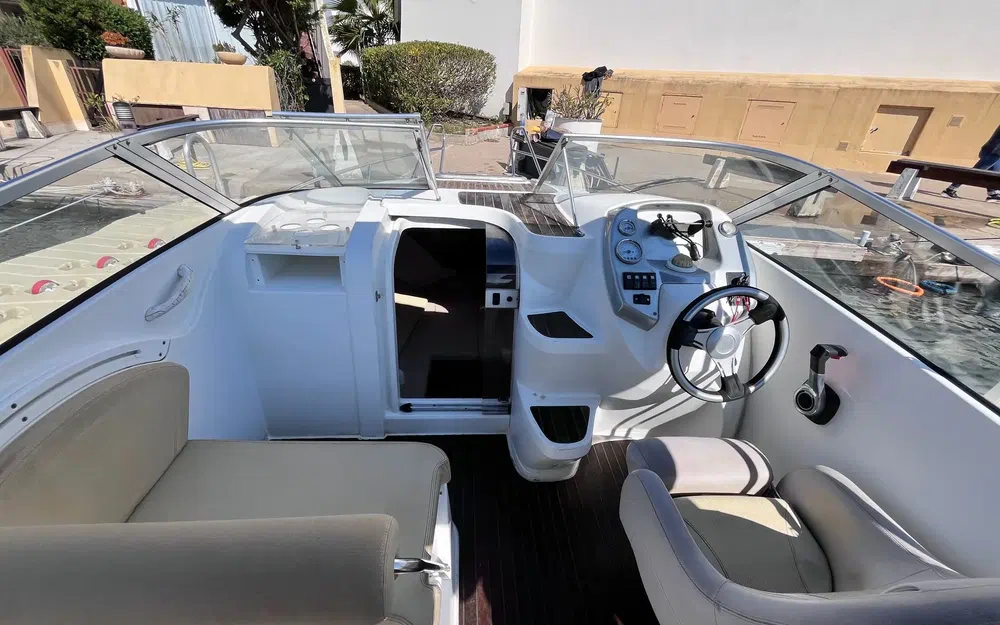 slider 3 Beneteau Flyer 650 Open Flyer 650 Cabrio