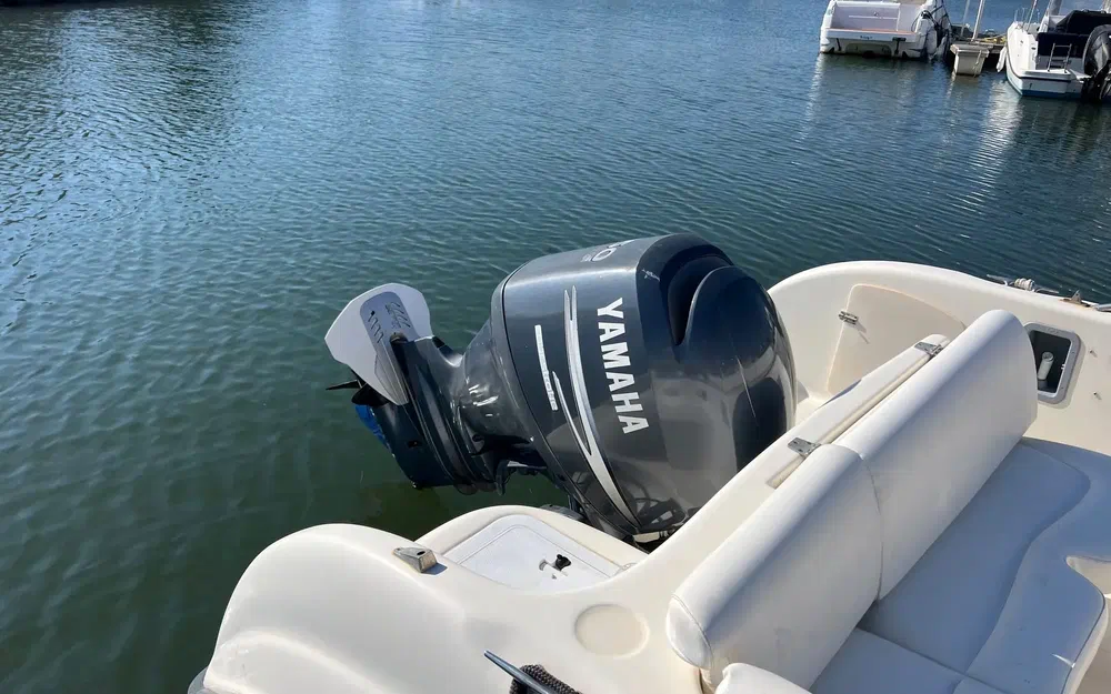 slider 9 Ultramar Winner 650