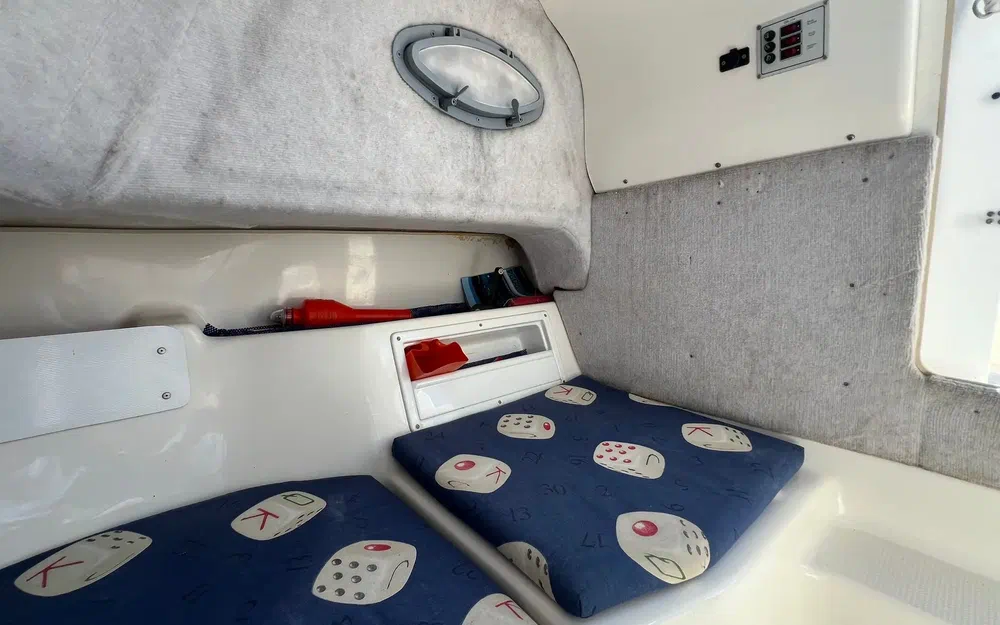 slider 34 Ultramar Winner 650