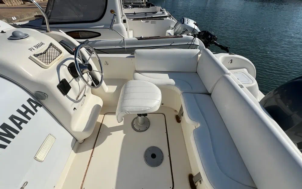 slider 18 Ultramar Winner 650