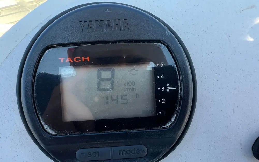 slider 25 Ultramar Winner 650