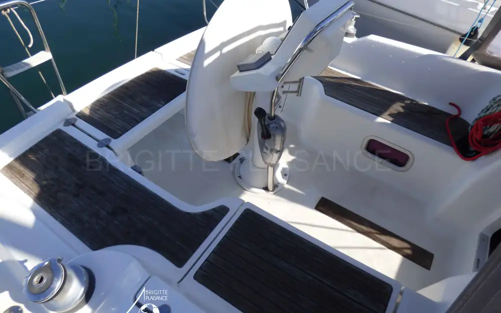 slider 2 Beneteau Oceanis 31
