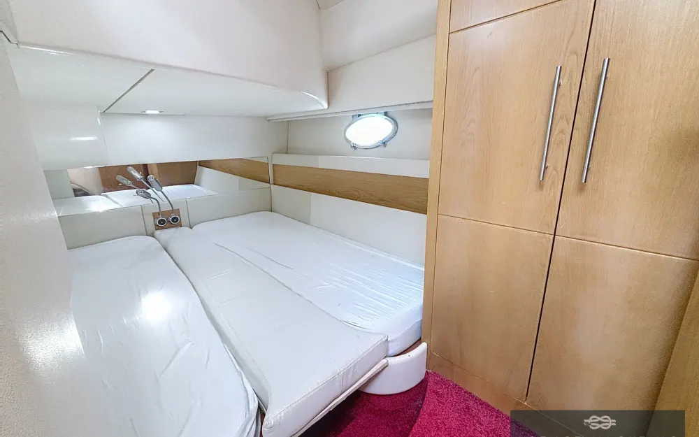 slider 17 Rodman Muse 44
