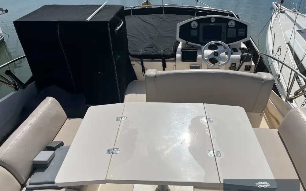 slider 18 Rodman Muse 44