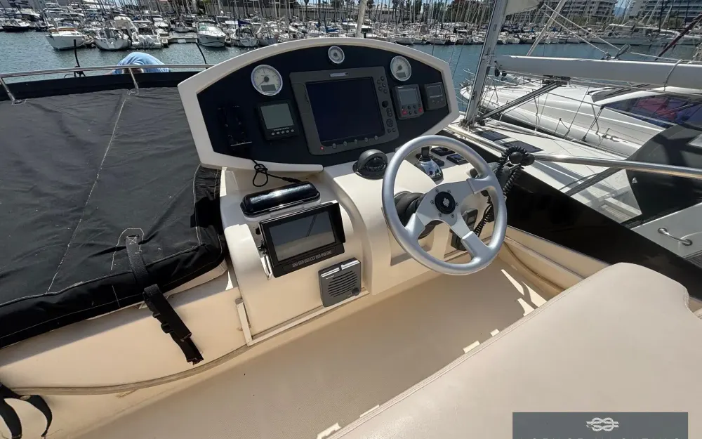 slider 32 Rodman Muse 44