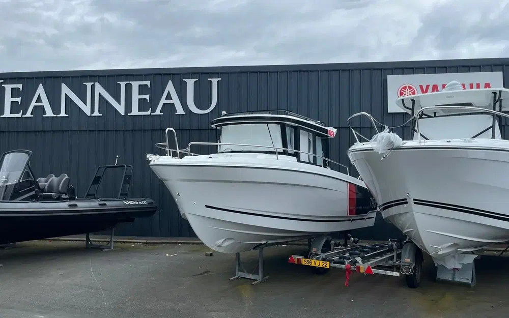 slider 6 Jeanneau Merry Fisher 795