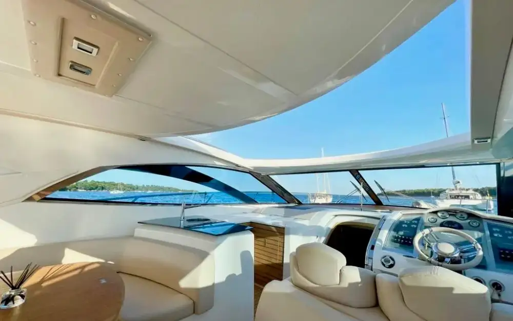 slider 1 Sessa Marine C52