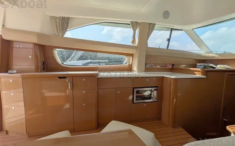 slider 6 Jeanneau Prestige 42