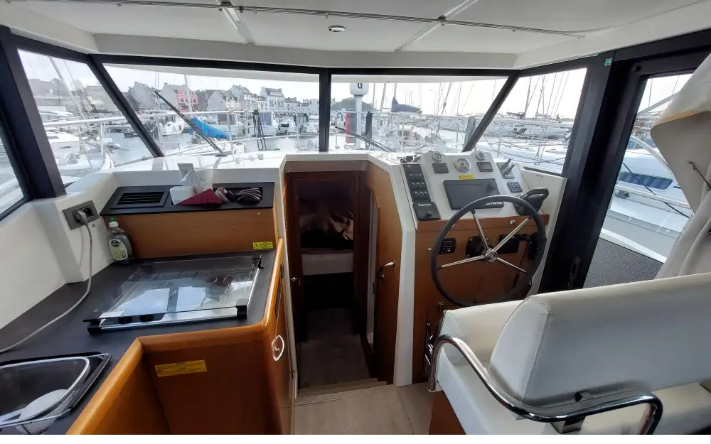 slider 13 Beneteau Swift Trawler 30
