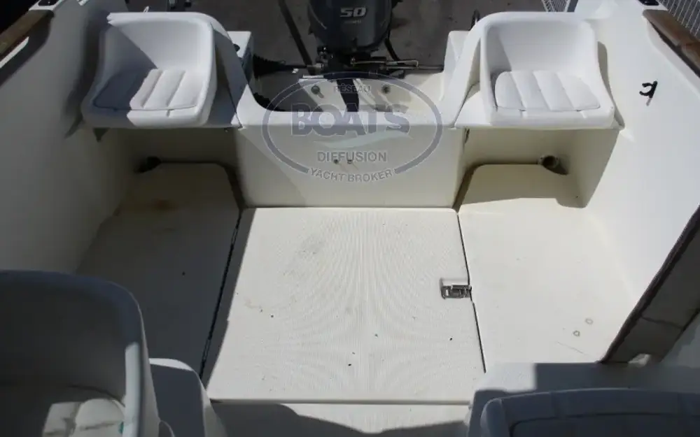 slider 2 Jeanneau Merry Fisher 530