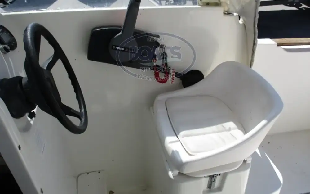 slider 3 Jeanneau Merry Fisher 530