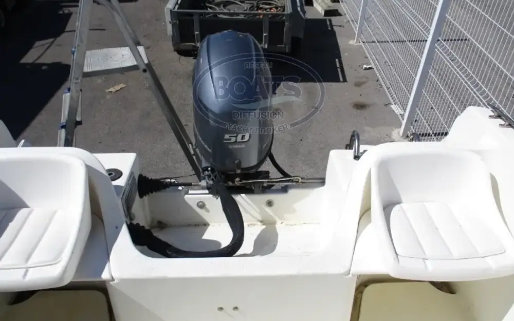 slider 6 Jeanneau Merry Fisher 530