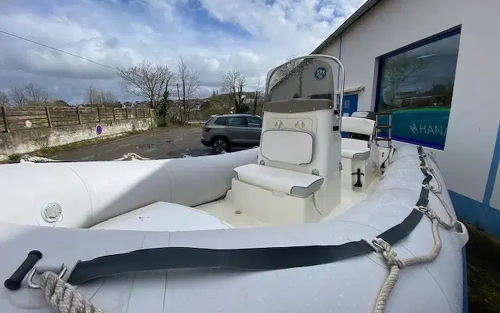 slider 6 Zodiac EXPLORER SB 500