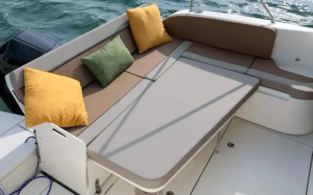 slider 8 Quicksilver Activ 755 Weekend