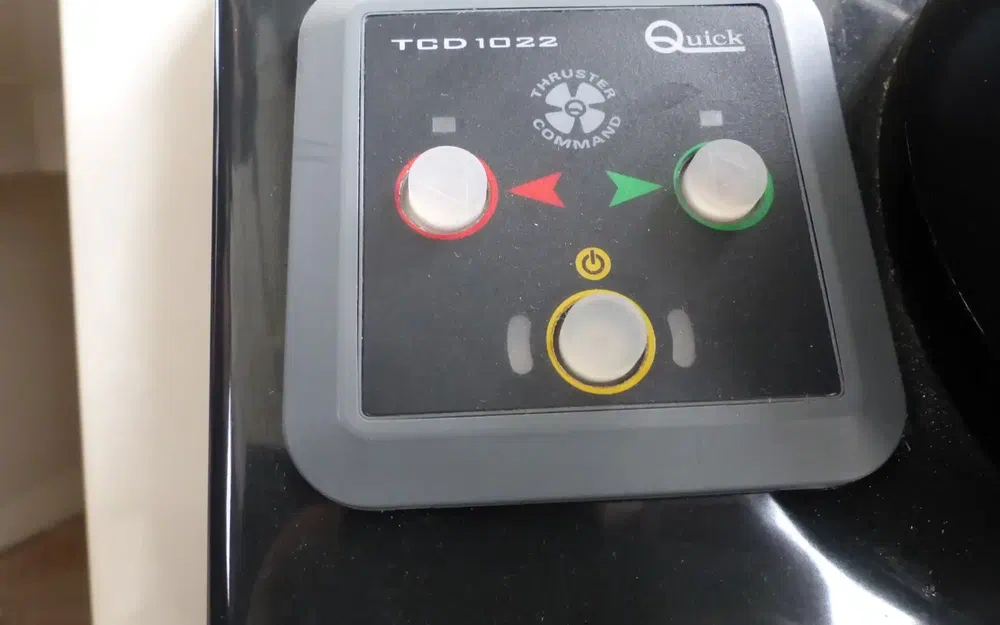 slider 10 Quicksilver 805 Pro Fish
