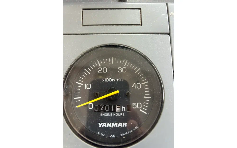 slider 27 Faeton 10.40 Fly Moraga