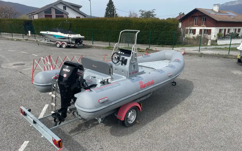 slider 2 Marshall M2 Touring