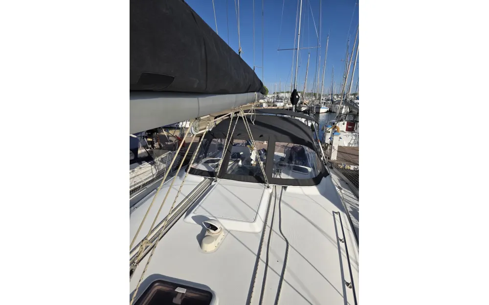 slider 16 Beneteau Cyclades 43
