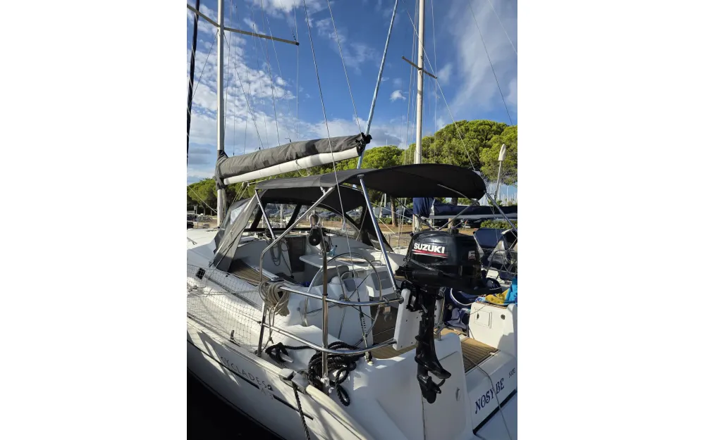 slider 17 Beneteau Cyclades 43