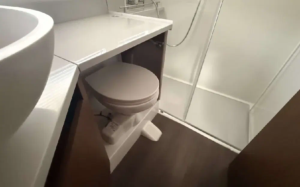 slider 25 Beneteau Antares 12