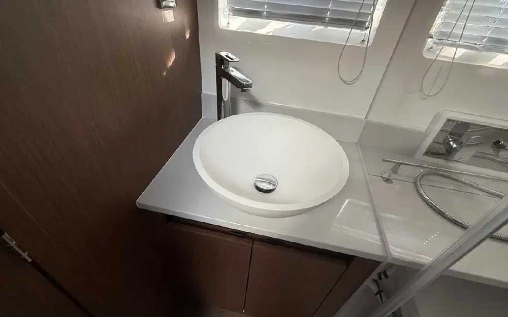 slider 30 Beneteau Antares 12