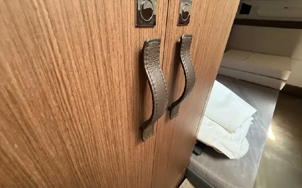 slider 32 Beneteau Antares 12