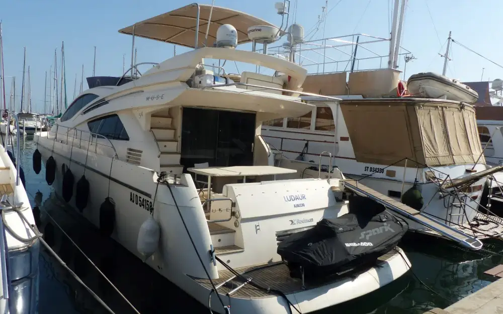 slider 3 Rodman Muse 54