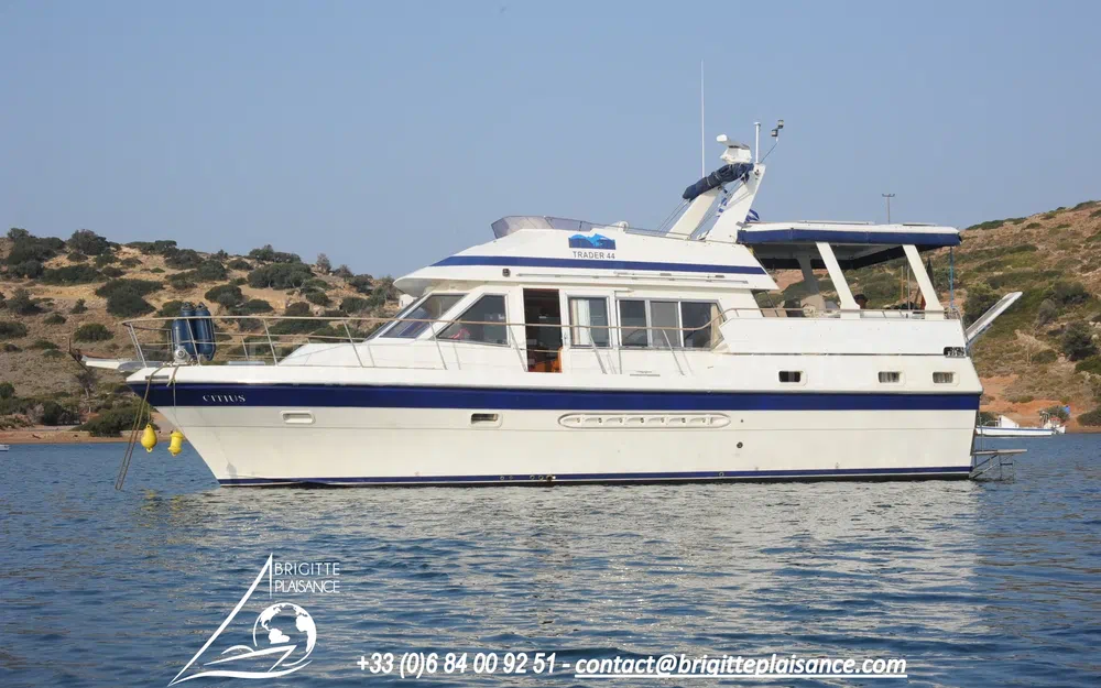 slider 12 Tarquin Trader 44