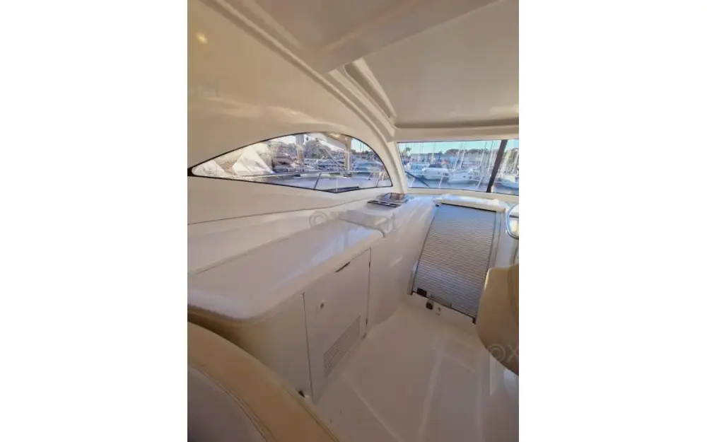 slider 6 Beneteau Monte Carlo 32 HT