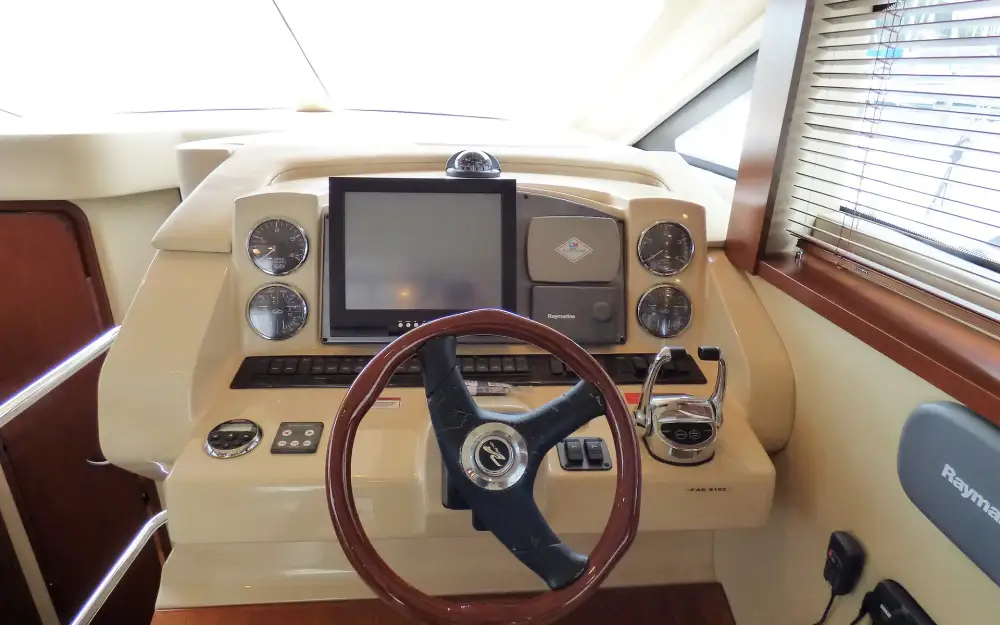 slider 12 Sea Ray 360 SEDAN BRIDGE