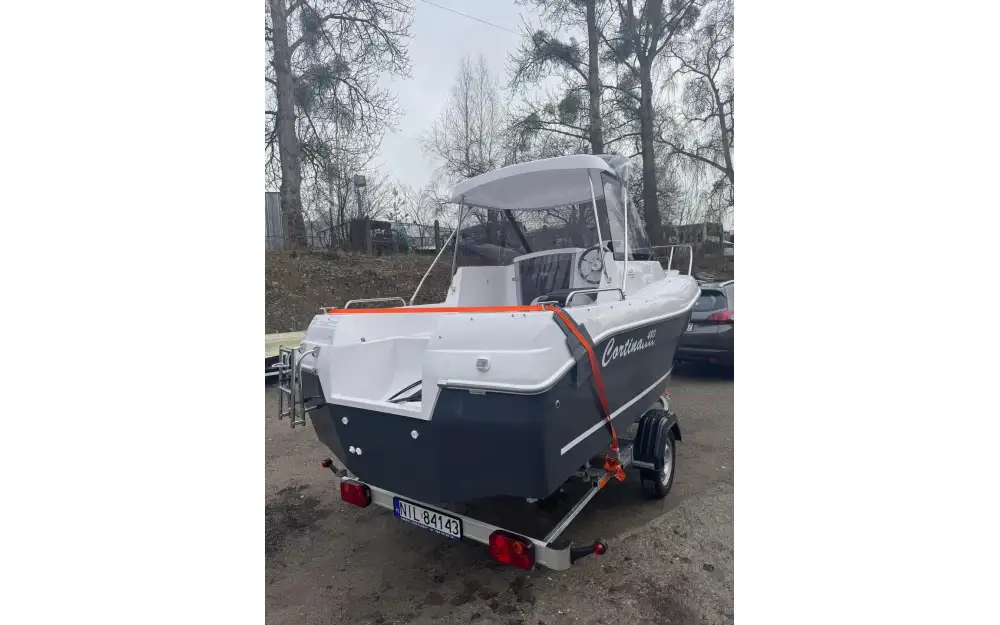 slider 32 Bast Boat Cortina 480 Timonier
