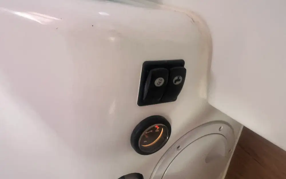 slider 20 Beneteau Flyer 7.7 SUNdeck