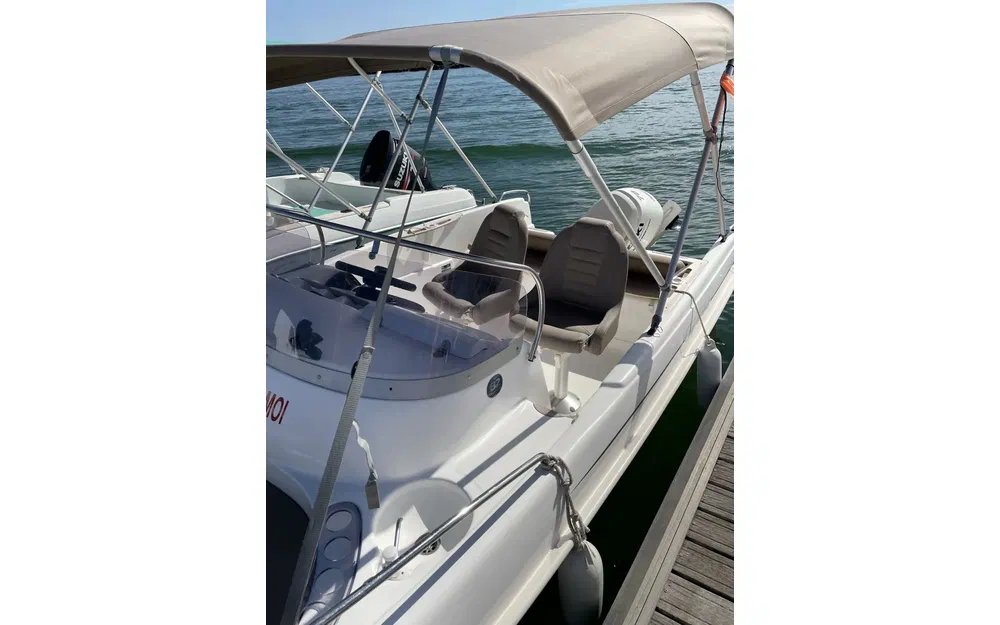 slider 1 B2 Marine 552