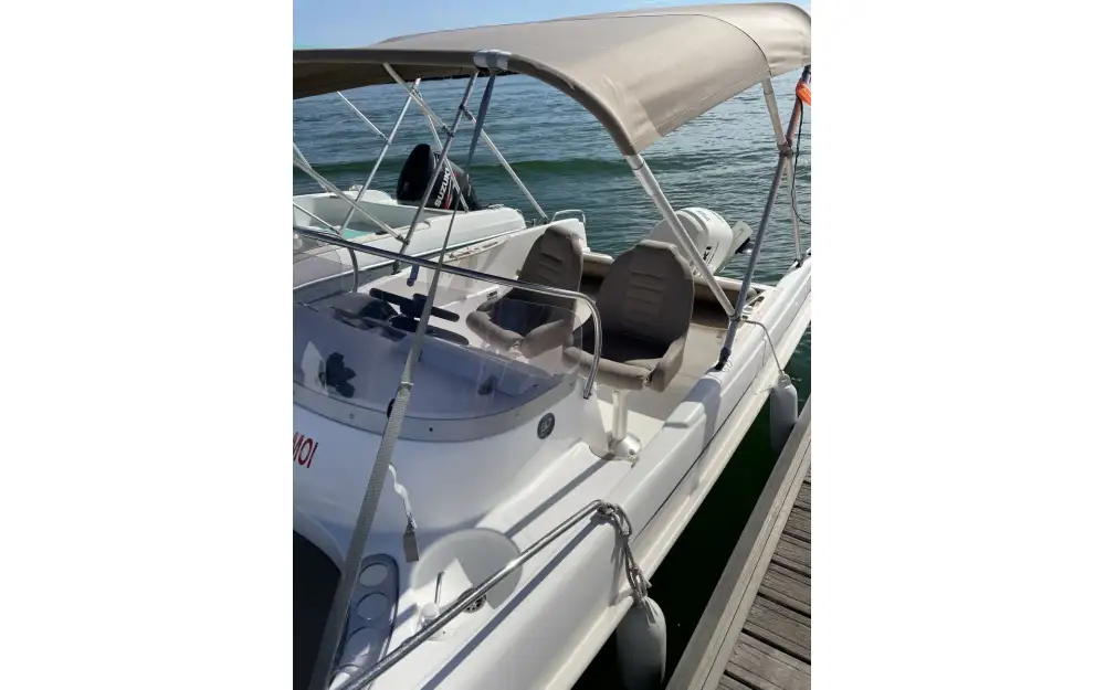 slider 1 B2 Marine  552 Open