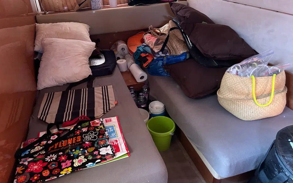 slider 17 Jeanneau Prestige 38