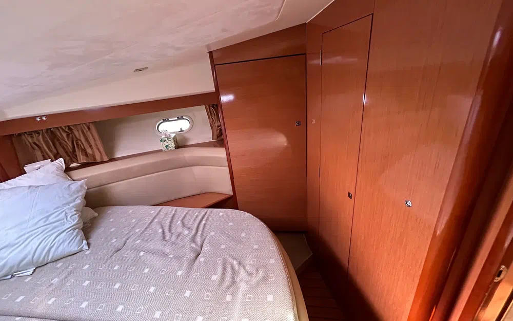 slider 24 Jeanneau Prestige 38