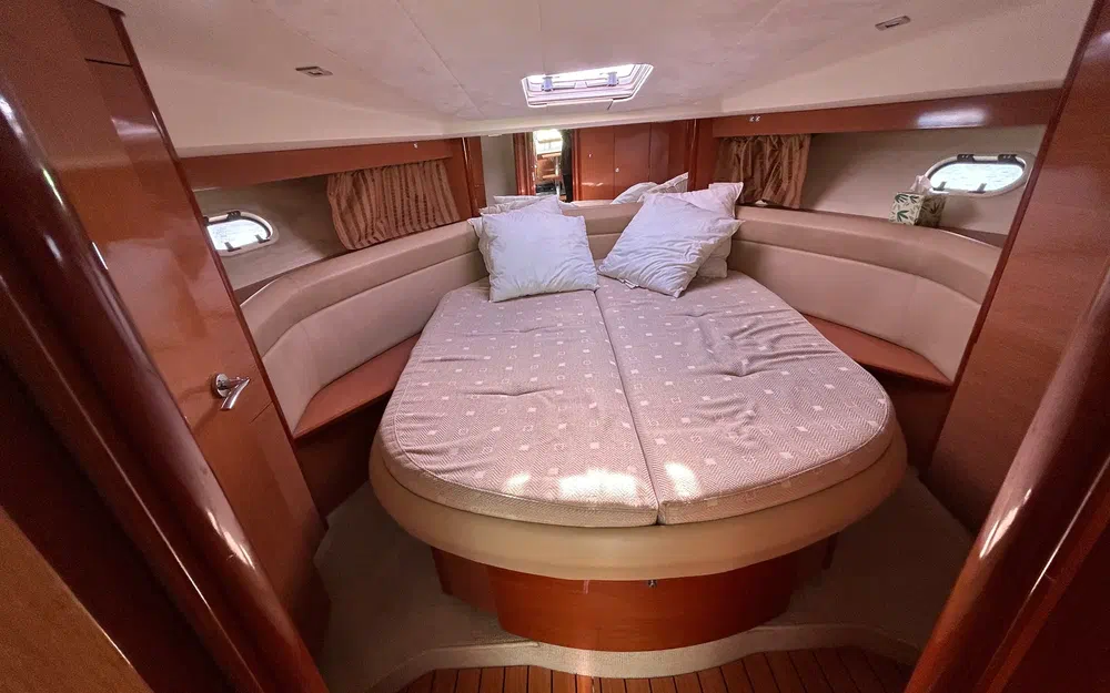 slider 30 Jeanneau Prestige 38