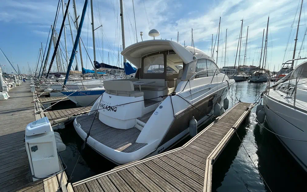slider 4 Jeanneau Prestige 38