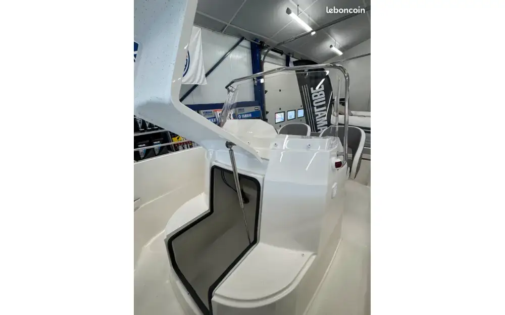 slider 1 Pacific Craft  545 Open
