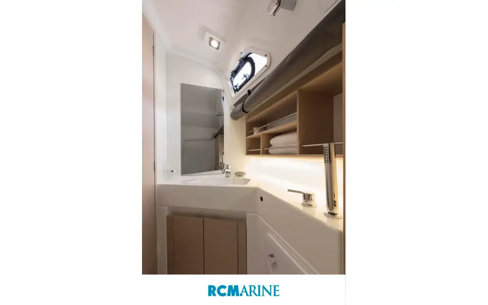 slider 15 Beneteau Oceanis 30.1