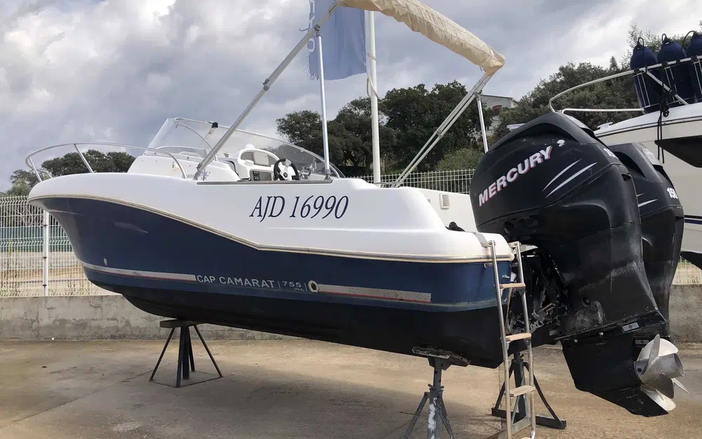 slider 2 Jeanneau Cap Camarat 755