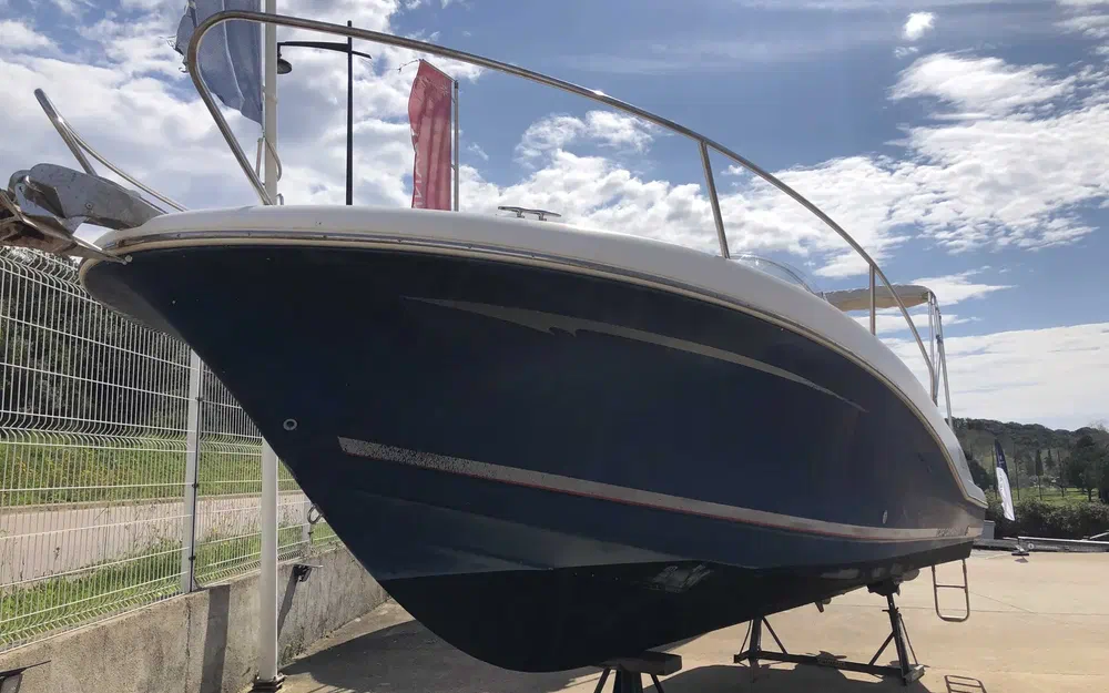 slider 3 Jeanneau Cap Camarat 755