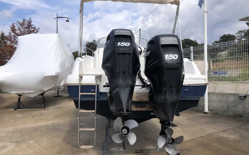 slider 4 Jeanneau Cap Camarat 755