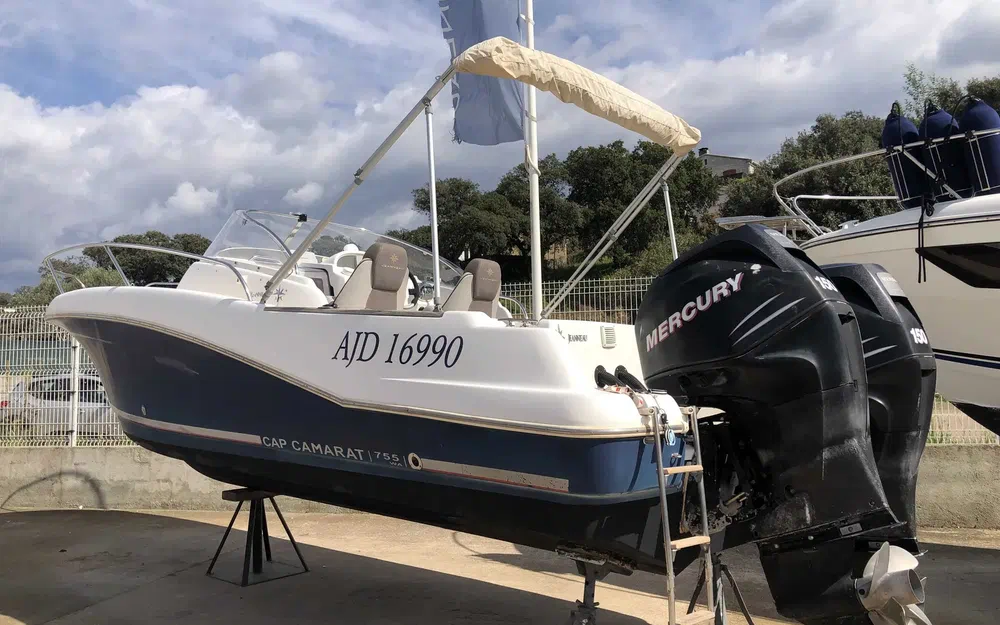 slider 8 Jeanneau Cap Camarat 755