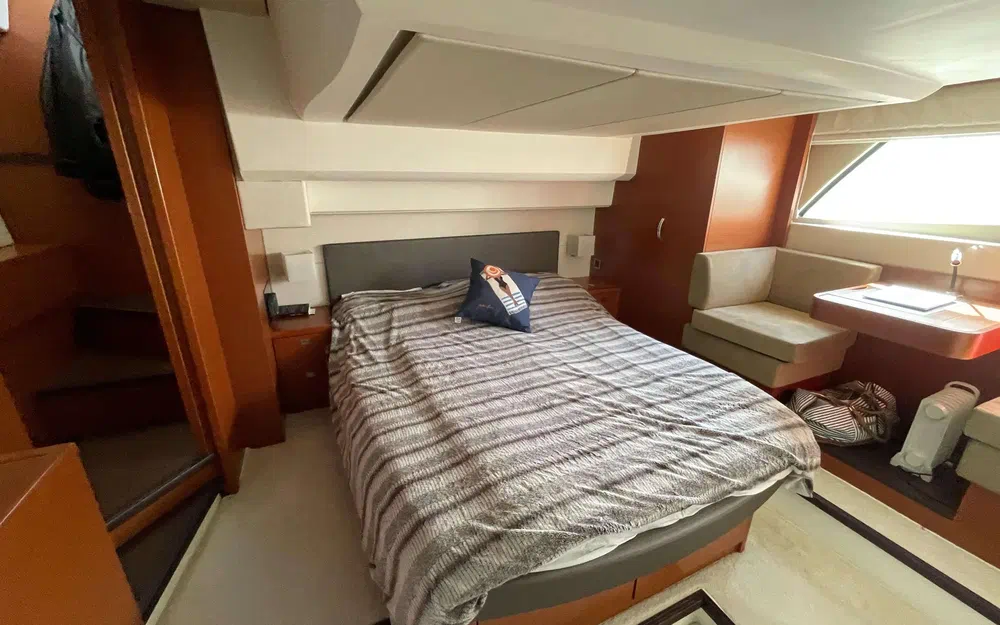 slider 6 Prestige Yachts Prestige 500 S